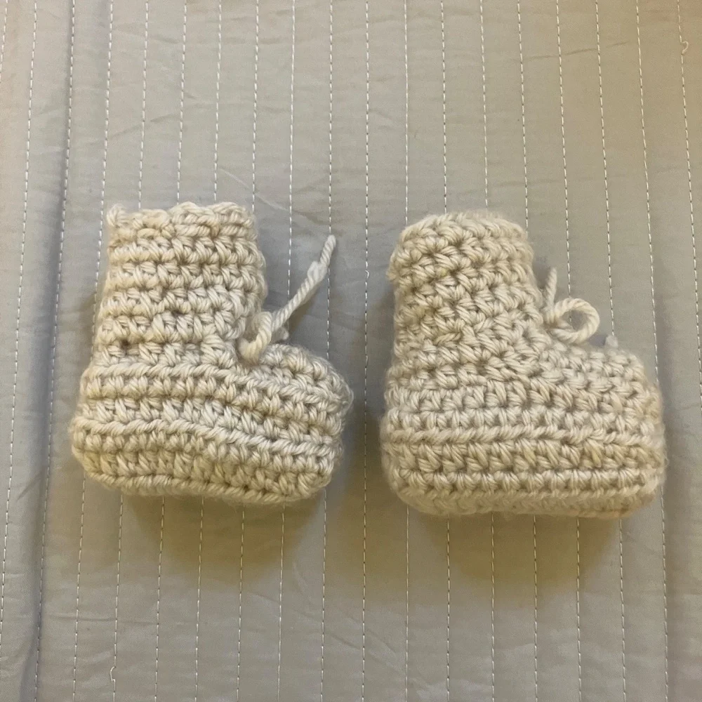 NWOT Handmade Baby Booties Gray w/Gray Ribbon Ties - Size 0-2 Months